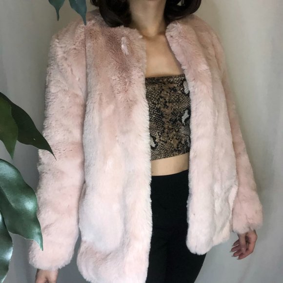 Never Used Cute Pink Luxe Fur Coat - Picture 2 of 16